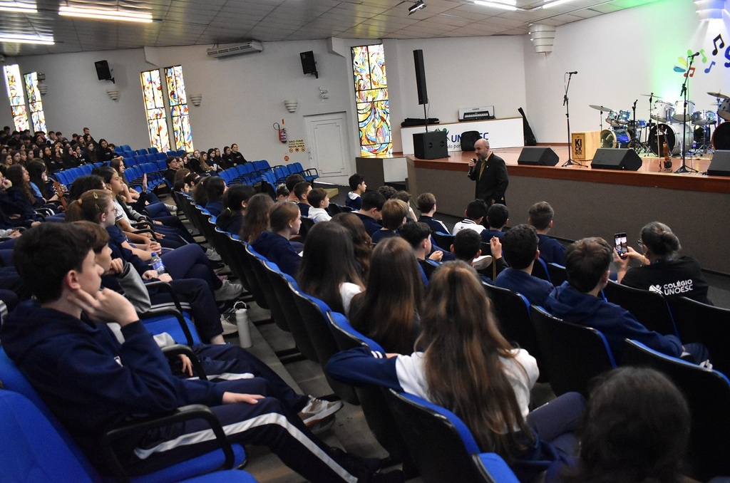 Colégio Unoesc Joaçaba promove a SuperFest 2026 com mais de 40 apresentações