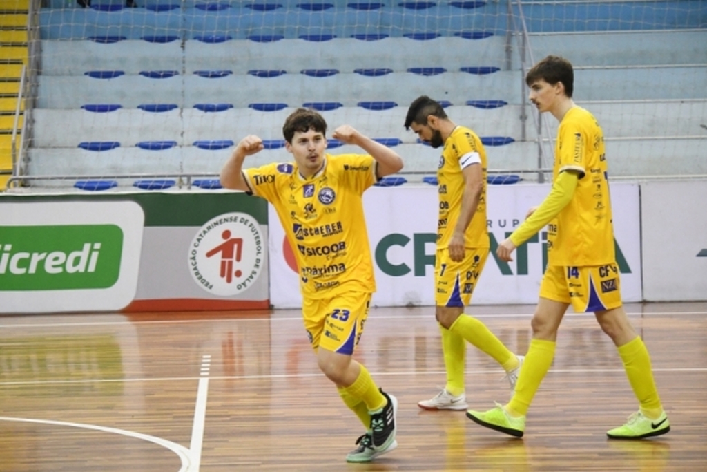 Joaçaba vence o Catanduvas e garante classificação às quartas