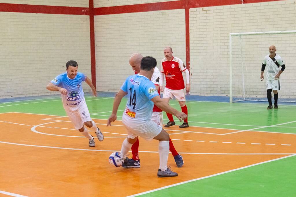 PASSO DE TORRES RETOMA CAMPEONATO MUNICIPAL DE FUTSAL APÓS 13 ANOS
