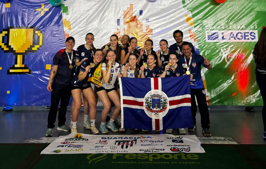 Guaraciaba conquista o título estadual da Olesc no Voleibol Feminino