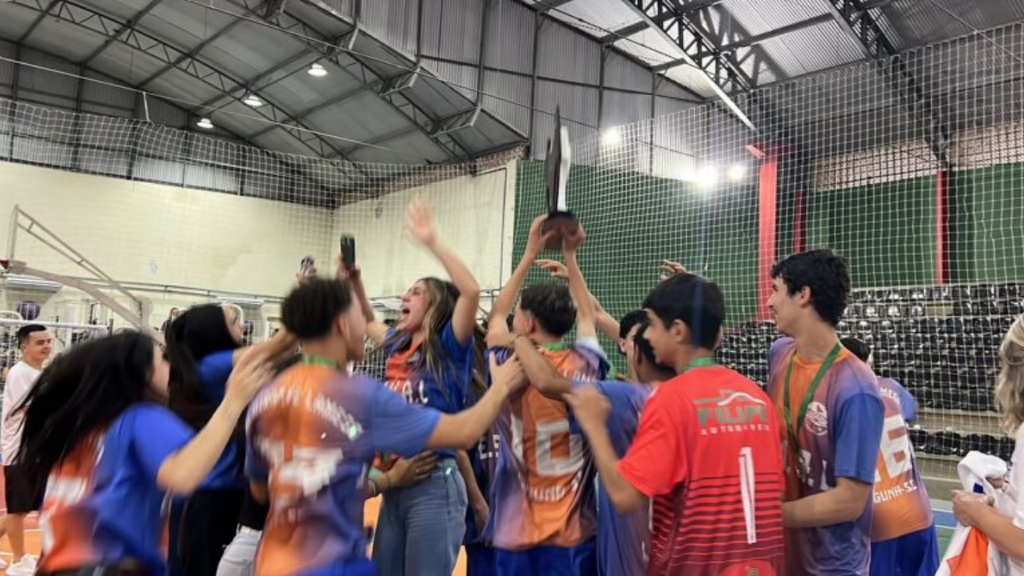 Laguna encerra Jogos Escolares e coloca estudantes no centro das disputas esportivas