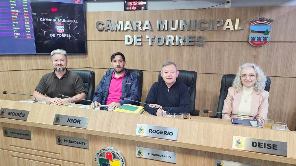 CÂMARA DE TORRES APROVA PROJETOS SOBRE PATINETES ELÉTRICOS, IPE SAÚDE E TÍTULO DE CIDADÃO EMÉRITO