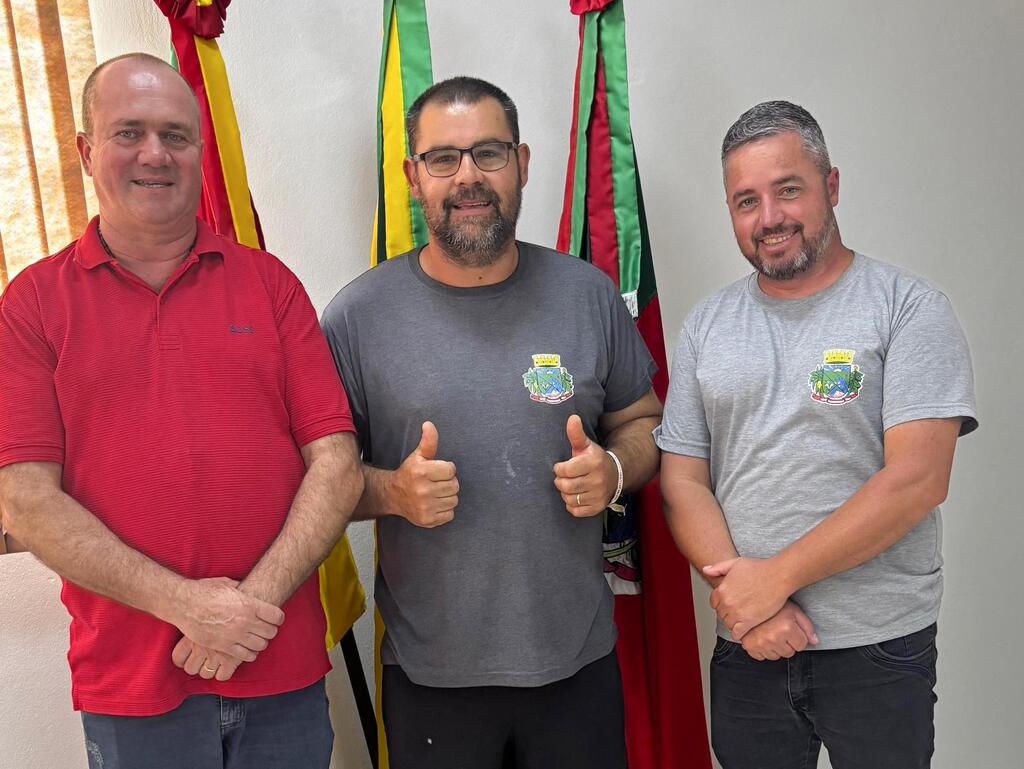 JOBI JOSÉ MACHADO É NOMEADO EM MAMPITUBA O NOVO DIRETOR DO DEMAEM