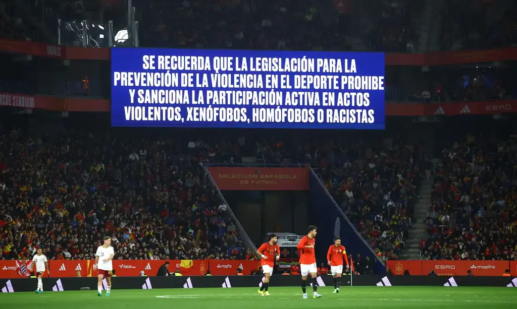 Fifa pune Espanha por cantos islamofóbicos em amistoso contra Egito
