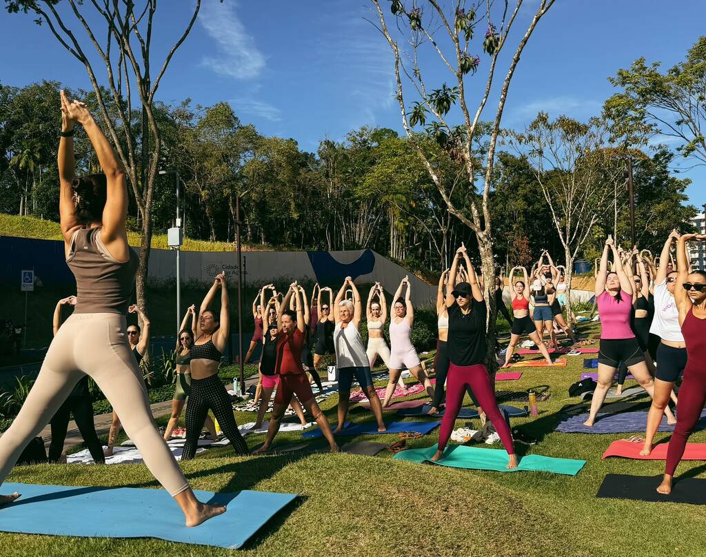 Praça Cidade das Águas terá aula de yoga gratuita neste domingo