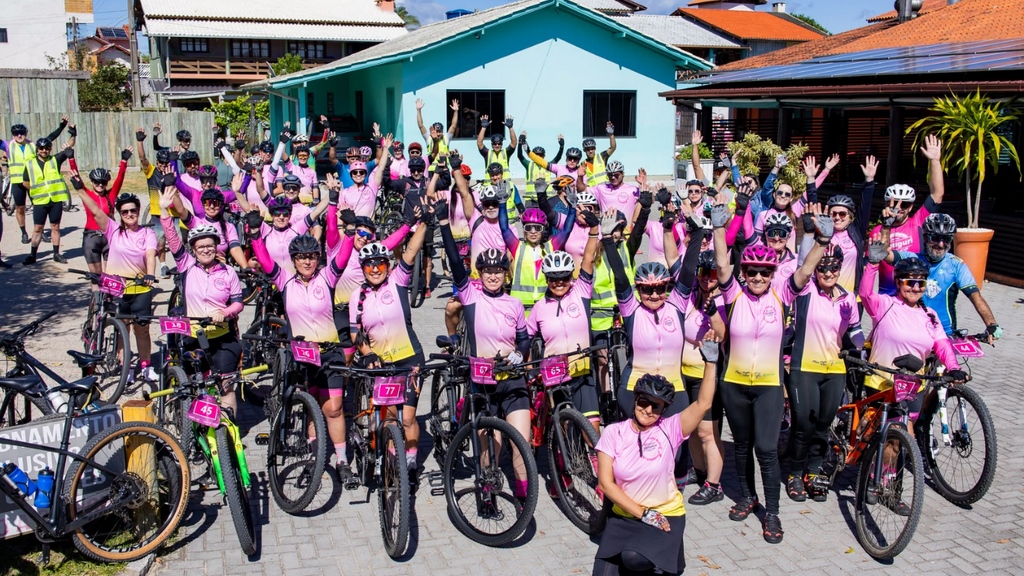 Foto RSC Portal - Pedaladas pela vida: 11º Passeio Ciclístico Outubro Rosa reúne participantes em uma corrente de solidariedade