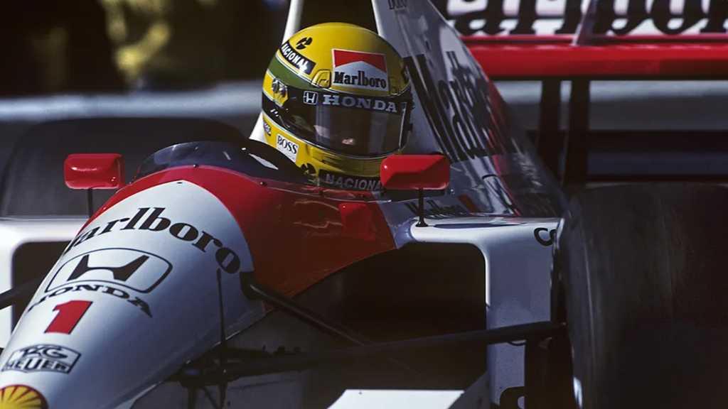 Carros de Ayrton Senna, Hamilton e até Brad Pitt são colocados à venda pela McLaren por valores milionários