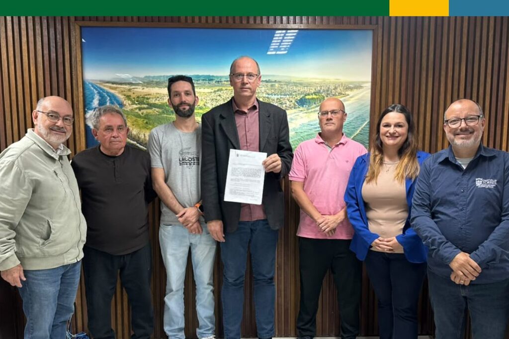 PREFEITURA DE TORRES E MORADORES UNEM FORÇAS PARA A PAVIMENTAÇÃO DA RUA FERNANDO MACHADO
