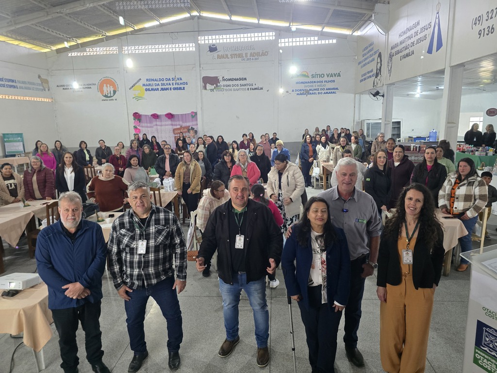 2º Encontro da Mulher Rural reúne aproximadamente 200 participantes em Otacílio Costa
