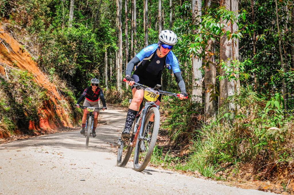 ATLETA REGINA LOTTHAMMER É VICE-CAMPEÃ  EM CAMPEONATO CATARINENSE DE MOUNTAIN BIKE