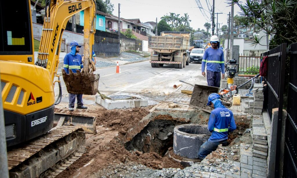 Obras de esgoto em Joinville vão beneficiar 29 mil moradores da zona Sul