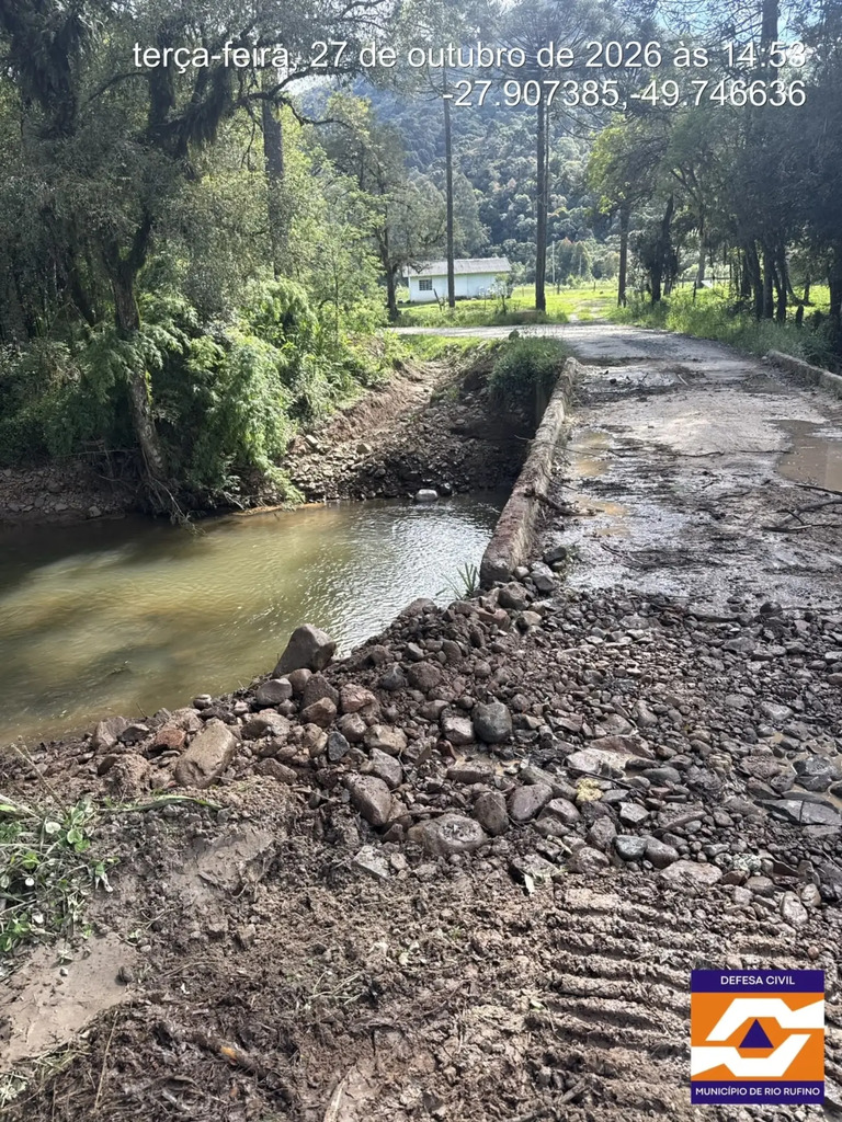 Rio Rufino realiza limpeza e manutenção de rios e pontes para prevenir alagamentos