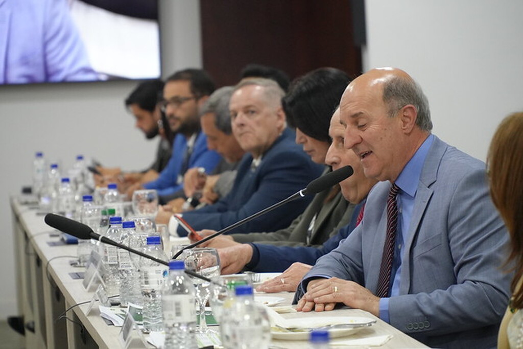 ZÉ MILTON DEBATE EM BRASÍLIA A RENEGOCIAÇÃO DE DÍVIDAS DOS PRODUTORES RURAIS