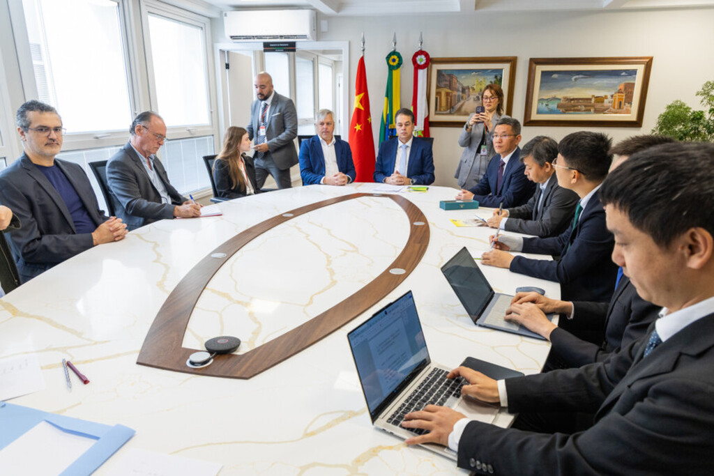 Delegação chinesa debate ampliação da cooperação com SC