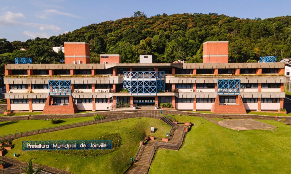 Dia do servidor público e finados: Joinville informa horário de atendimento