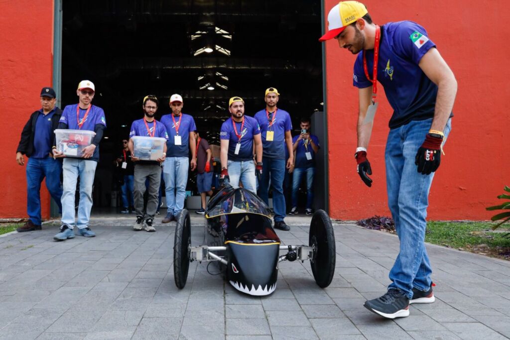 Estudantes de Santa Catarina chegam ao RJ para quinta edição do Shell Eco-marathon