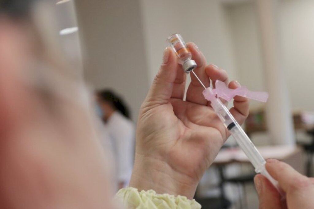 Governo do Estado recomenda que municípios intensifiquem vacinação contra a Covid-19