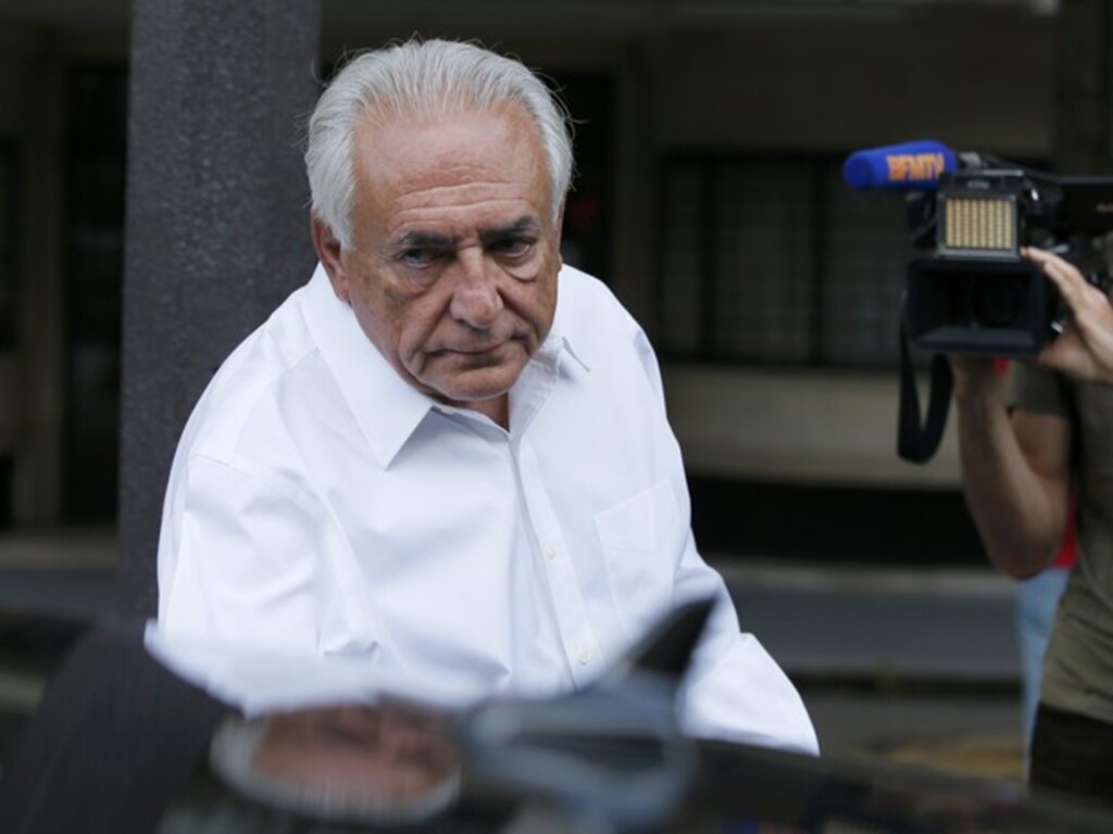 Ex-diretor do FMI é absolvido em escândalo sexual na França