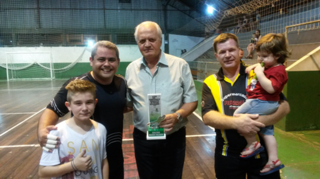 Tabajara é campeão do Campeonato Municipal de Futsal Veteranos
