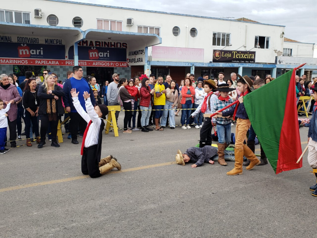 Confira o Desfile Cívico no dia 7 de Setembro em Imaruí