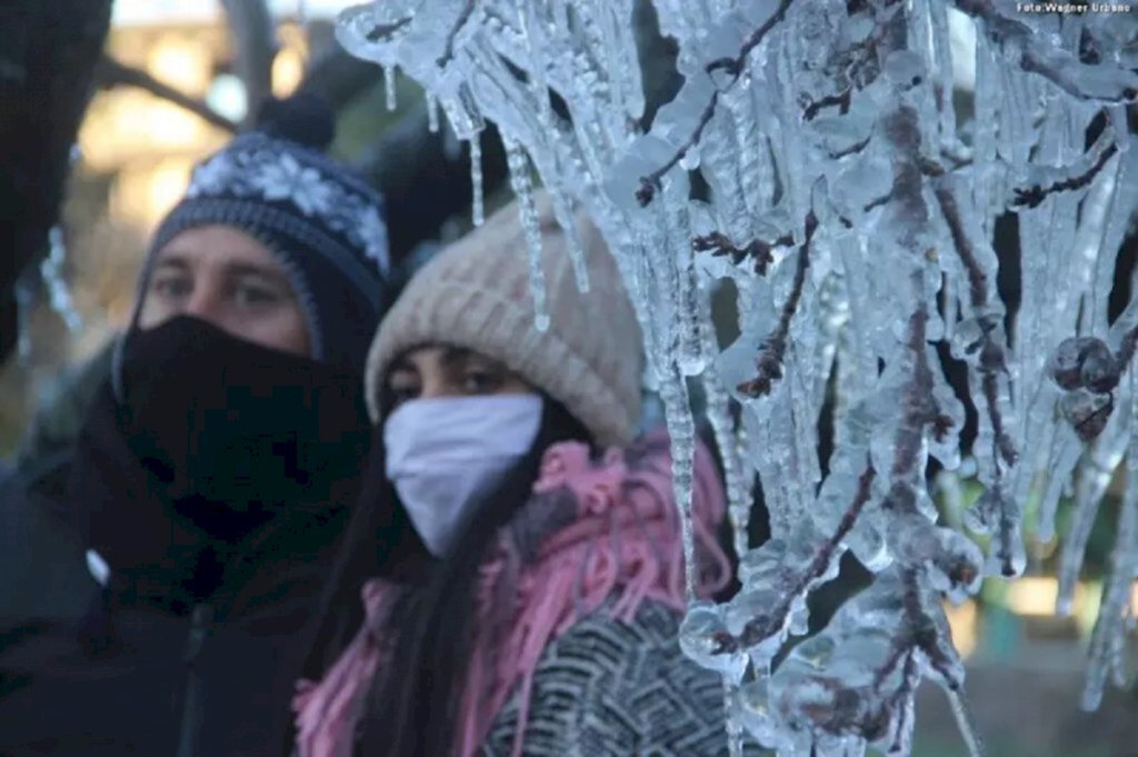 SC pode registrar temperaturas entre -2°C e 4°C e neve no anoitecer desta quinta-feira