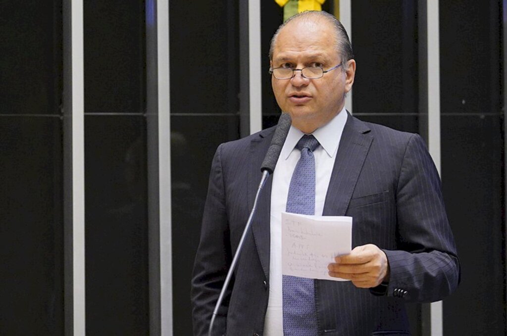 CPI aprova convocação de Ricardo Barros