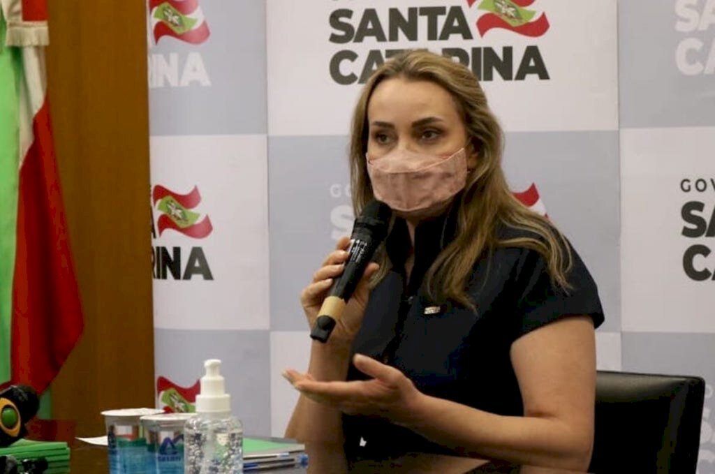 Daniela anuncia secretários e fala sobre pandemia