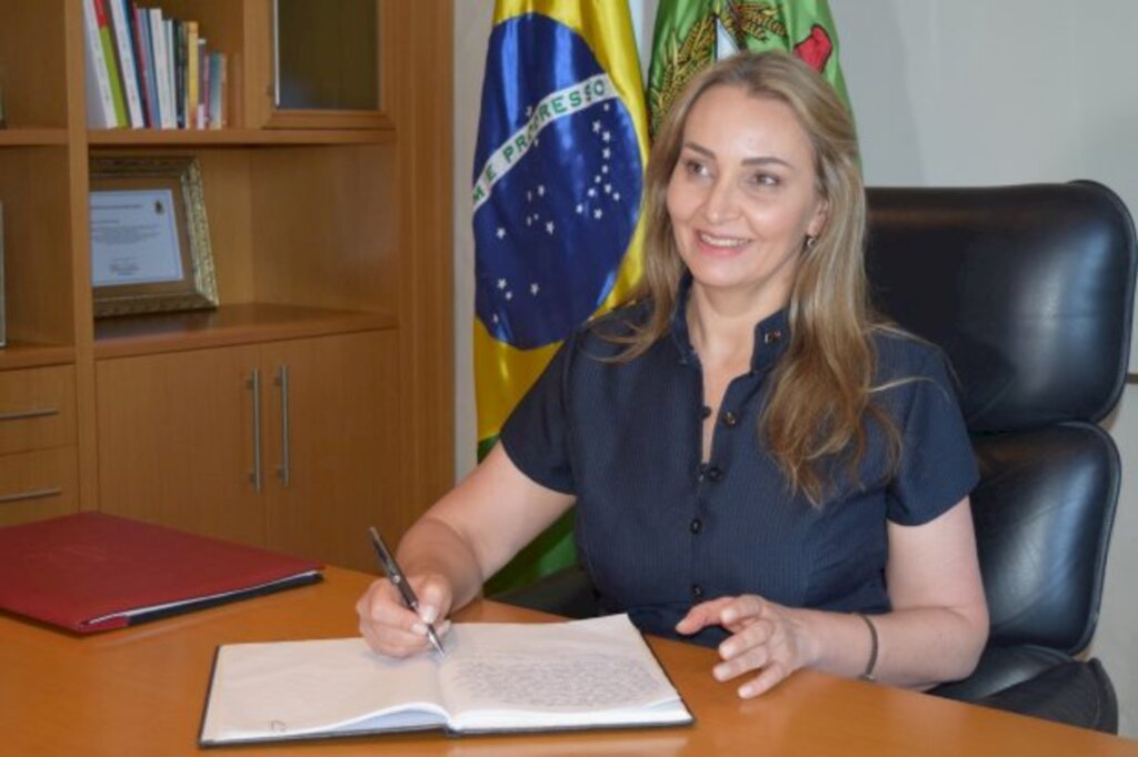 Governadora Daniela toma posse oficialmente