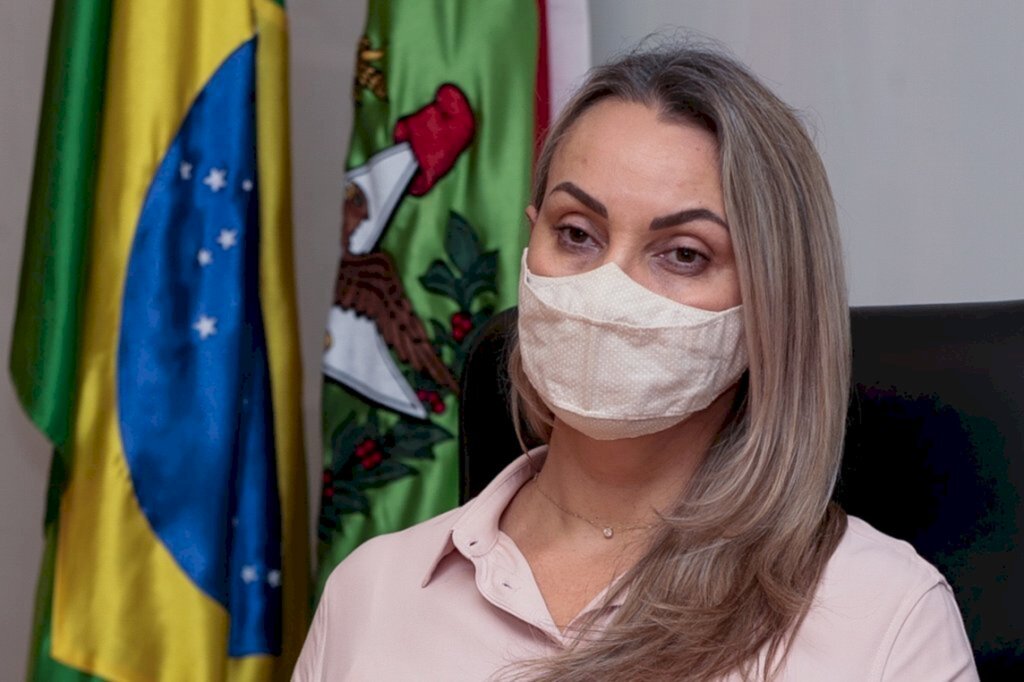 Daniela divulga nota a respeito de impeachment