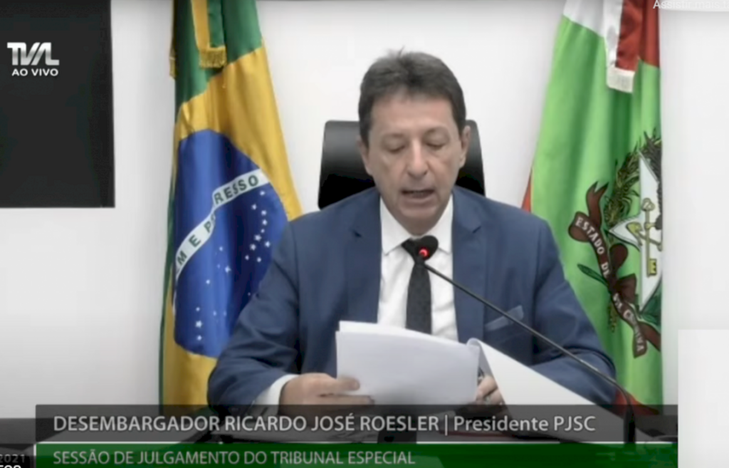 Acompanhe o julgamento de Carlos Moisés no tribunal do impeachment