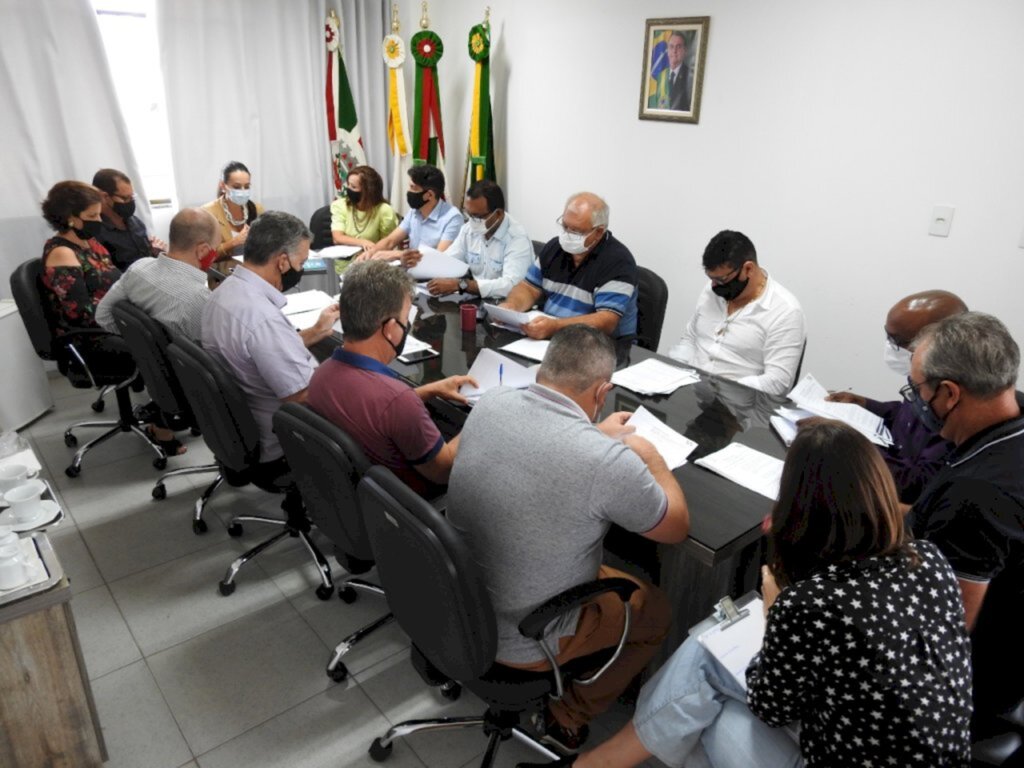 Trevisan propõe menos burocracia em concessões