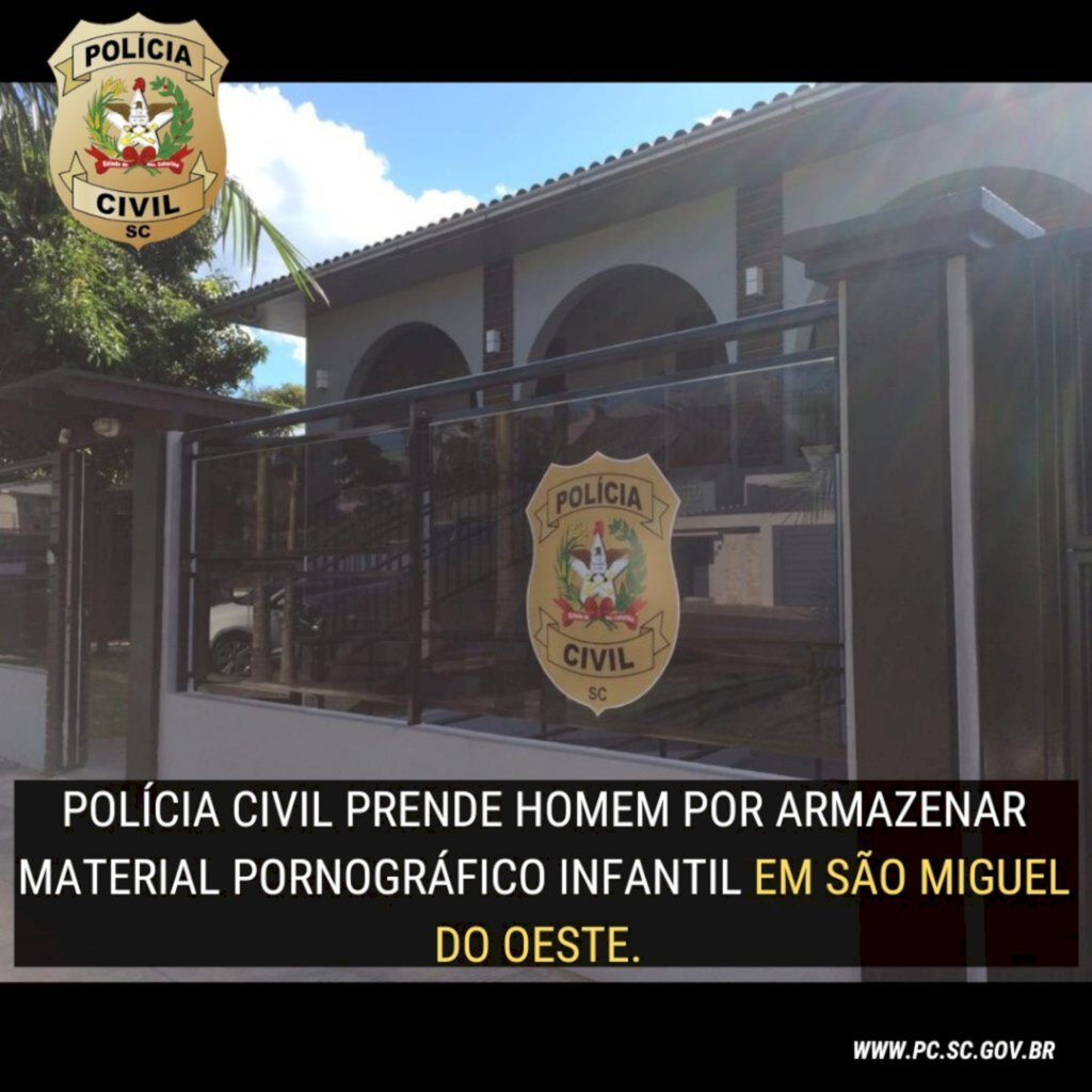 Polícia prende homem por armazenar material infantil