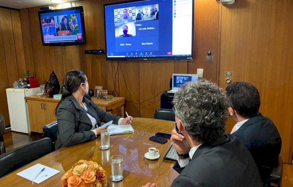 SC apresenta ações de combate à Covid ao governo