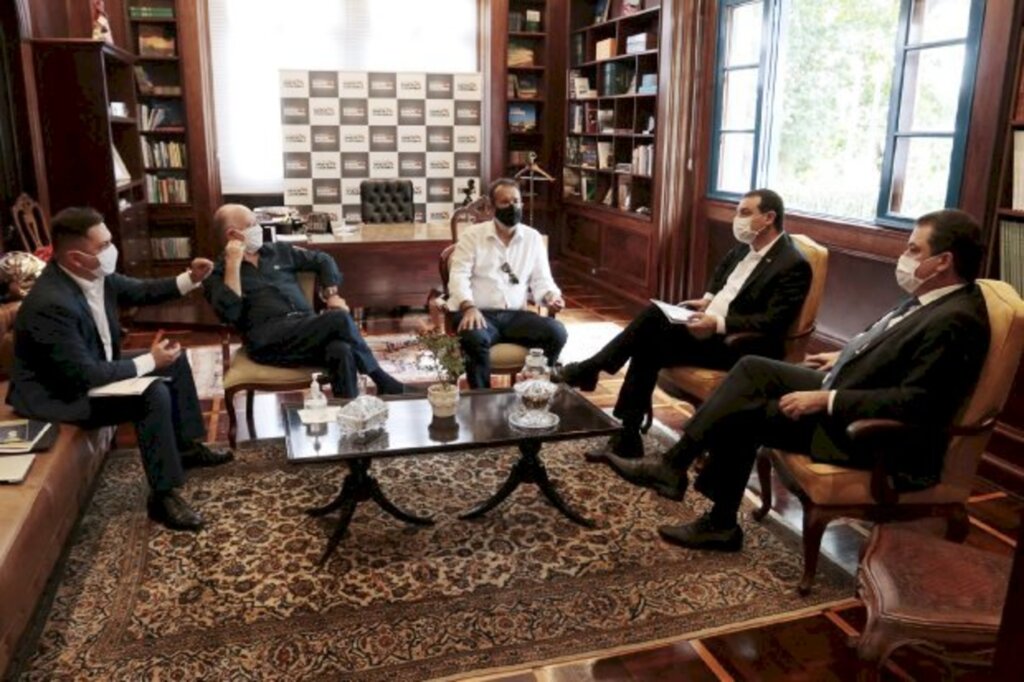 Governo avalia retorno do futebol profissional