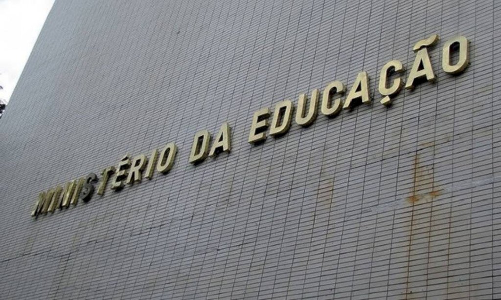 MEC altera calendário anual do e-MEC