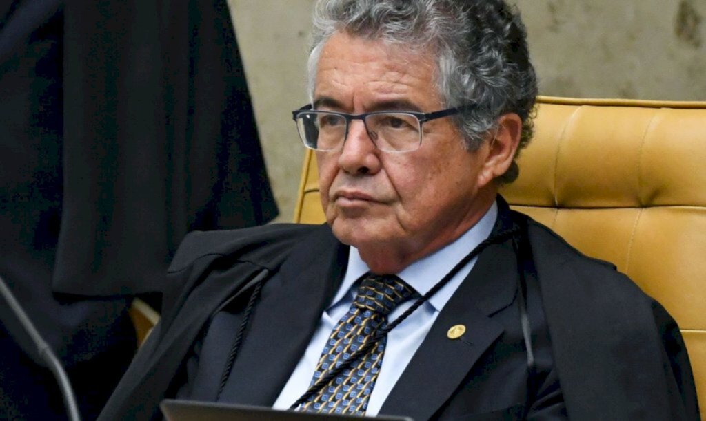 Carlos Alves Moura - 