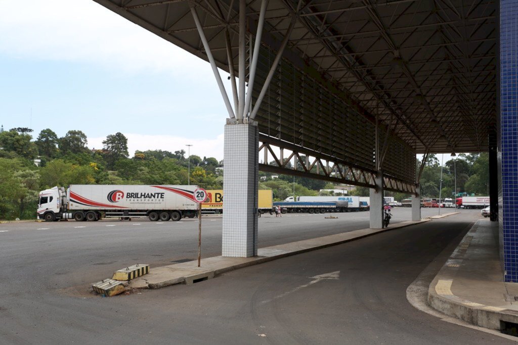 Assinados atos para aumentar o fluxo de cargas