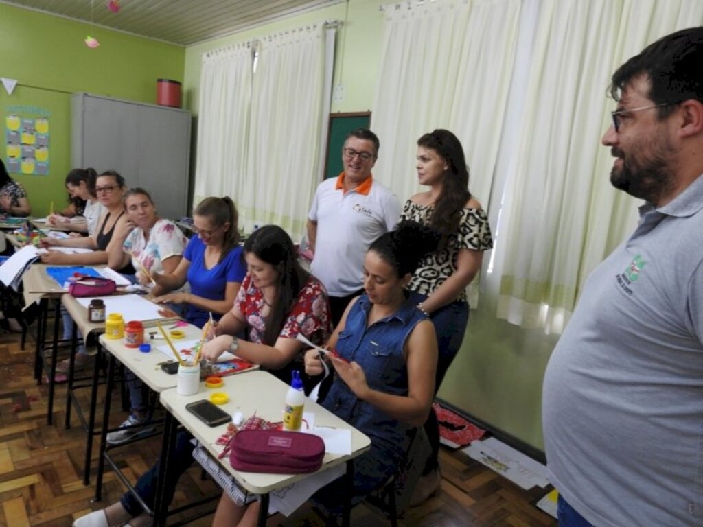 Secretaria da Educação promove capacitação