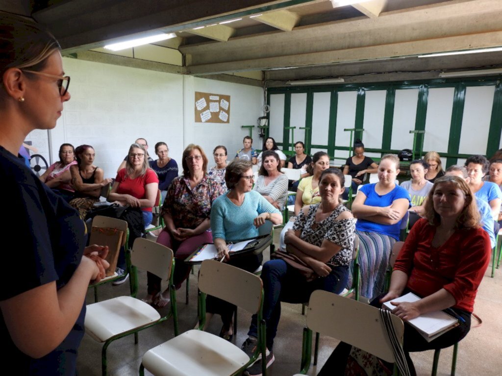 Inicia o curso gratuito de Cuidador de Idosos