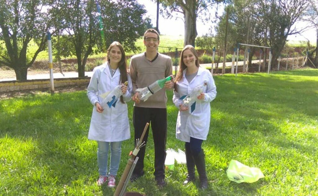 Alunos promovem 'vaquinha online'