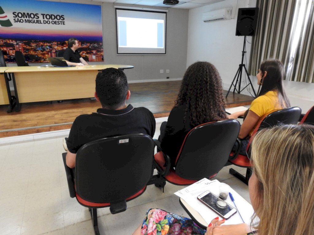 Dados financeiros são apresentados em Audiência