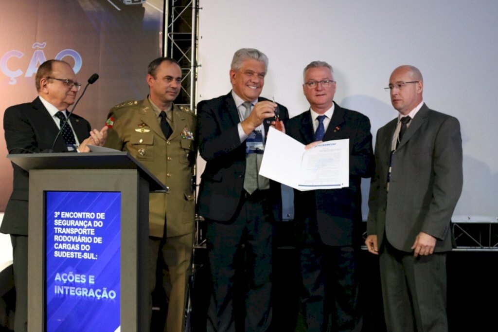 Estado precisa de inteligência para combater roubo de cargas