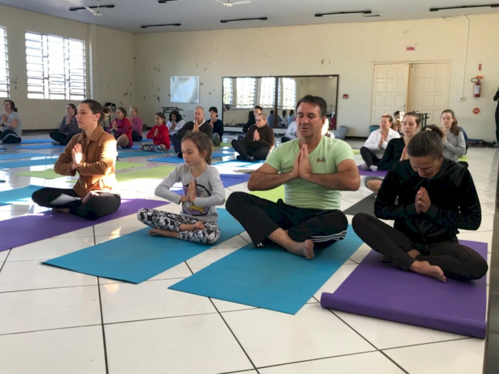 Próxima aula de Yoga acontece no domingo