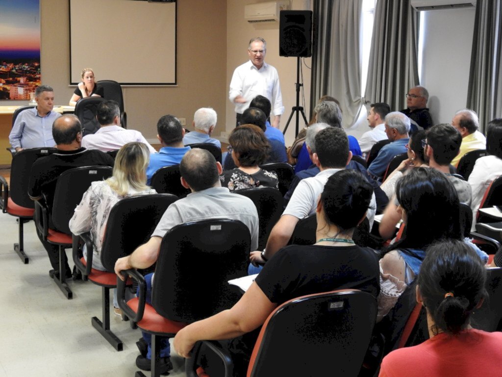 Trevisan transmite cargo para Spier por 20 dias