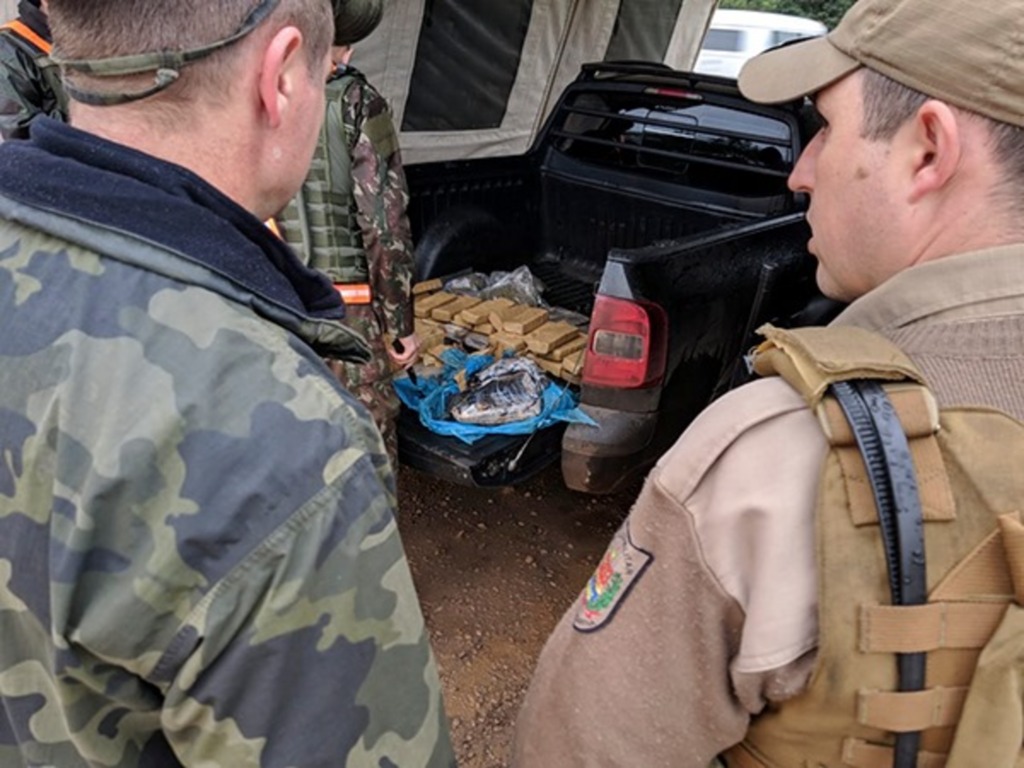 Polícia apreende 48 quilos de maconha