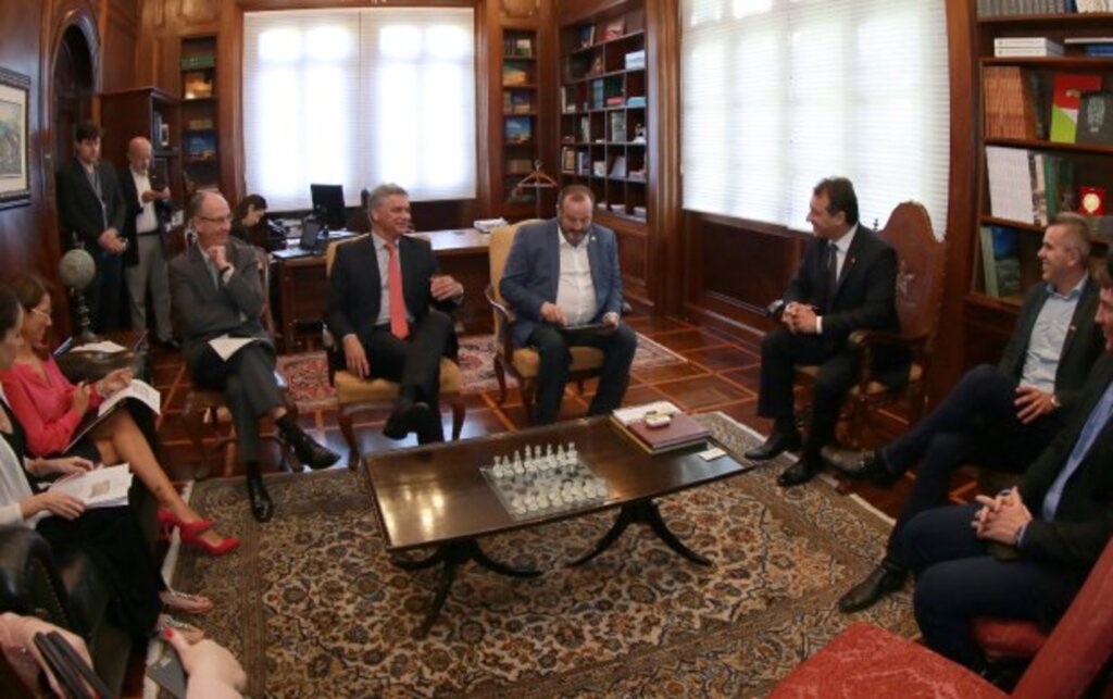 Governo anuncia concurso com 600 vagas