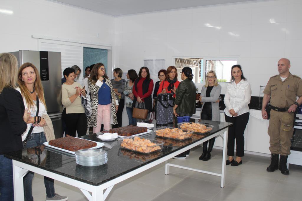 VÍDEO: Cozinha educacional é inaugurada