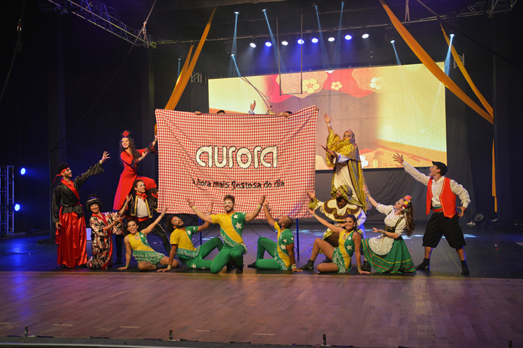 Homenagens marcam os 50 anos da Aurora