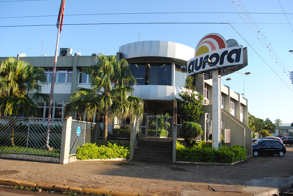 Aurora promove amistoso da cooperação