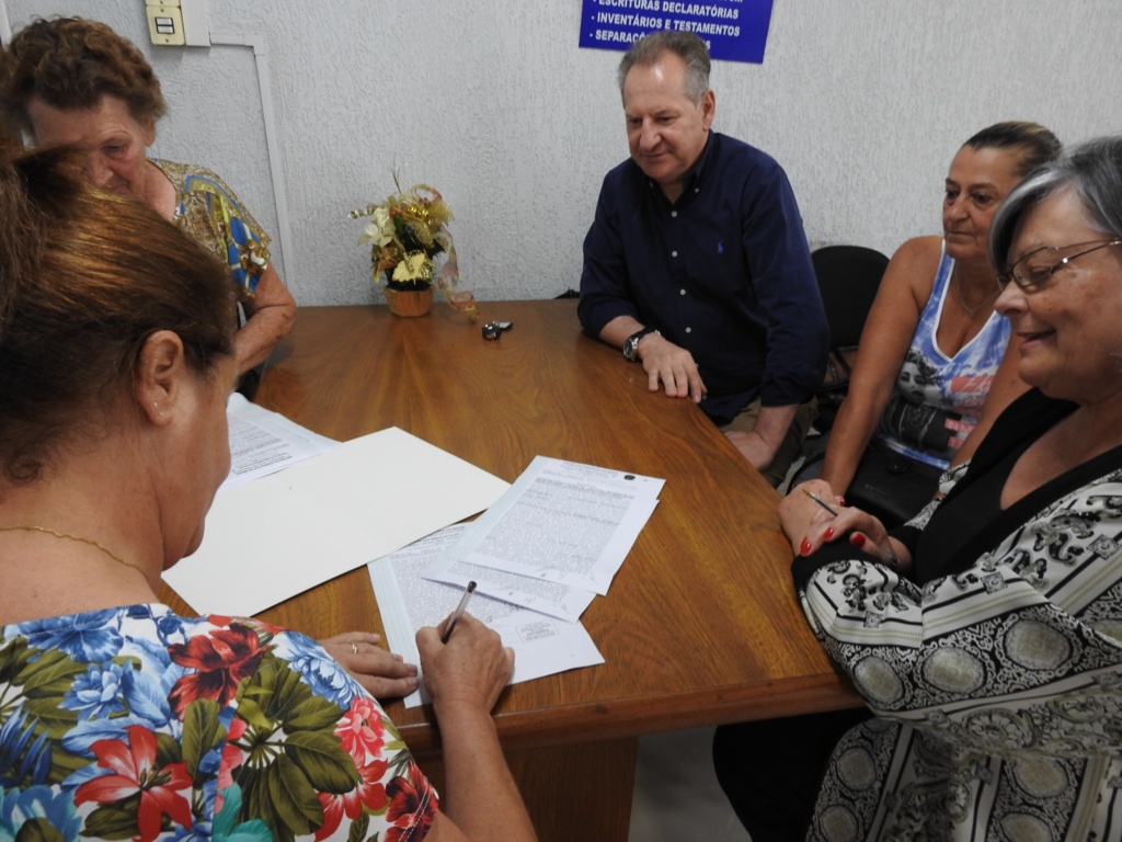 Prefeitura repassa área para o Ceapi